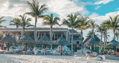 Beautiful Akumal two bedroom townhouse with private plunge pool