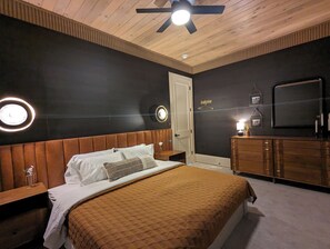 4 bedrooms, iron/ironing board, travel cot, free WiFi