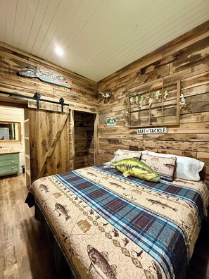 2 habitaciones, escritorio, tabla de planchar con plancha y wifi gratis