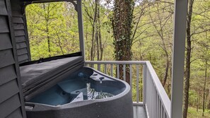 Terrace/patio - Loblolly Pines Adventure Camp Unit 3 (Eureka Springs)