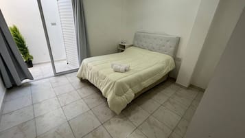 1 habitación, wifi y ropa de cama