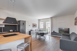 Living area - GuestHost - Outbuilding used as an apartment located on the first floor.There are 20 steps to access it.In 60 square meters of space it accommodates 4 people, with a double bedroom and a double sofa bed in the living room.There is an external large balco (Padova)
