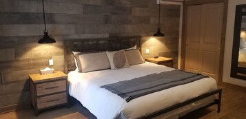 1 bedroom, premium bedding, down duvets, Tempur-Pedic beds