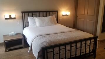 #9 ZEN | 1 bedroom, premium bedding, down duvets, Tempur-Pedic beds