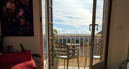 Bethany House Fréjus – Rue des Artistes, Lovely Historic Home Behind Cathedral