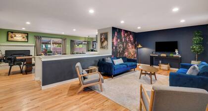 Mid Summer Night's Dream w/HotTub&Theater