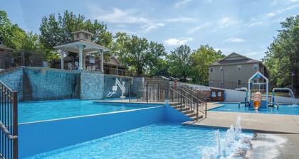 Retreat in the Ozarks - 2 Bedroom Villa