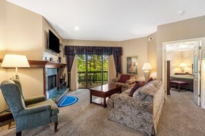 Smart TV, fireplace, DVD player