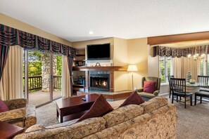 Smart-TV, Kamin, DVD-Player