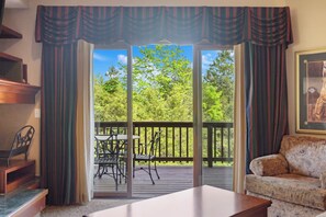 Smart TV, chimenea y reproductor de DVD 