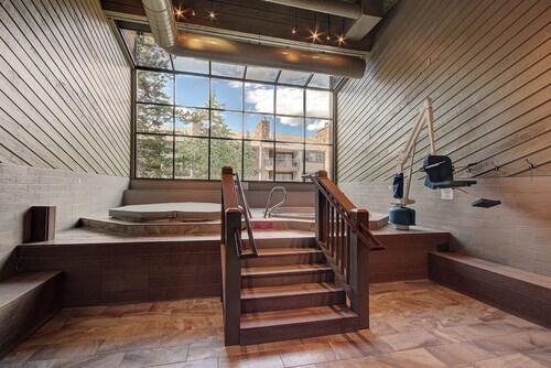 The Cimarron Suite | Close to Lifts & Downtown