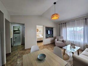 1 habitación y caja de seguridad en la habitación 