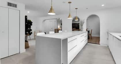 Private Pool, Patio, Fire Pit, Sleeps 12, 6 Beds, 5 Full Baths, Laundry, Parking