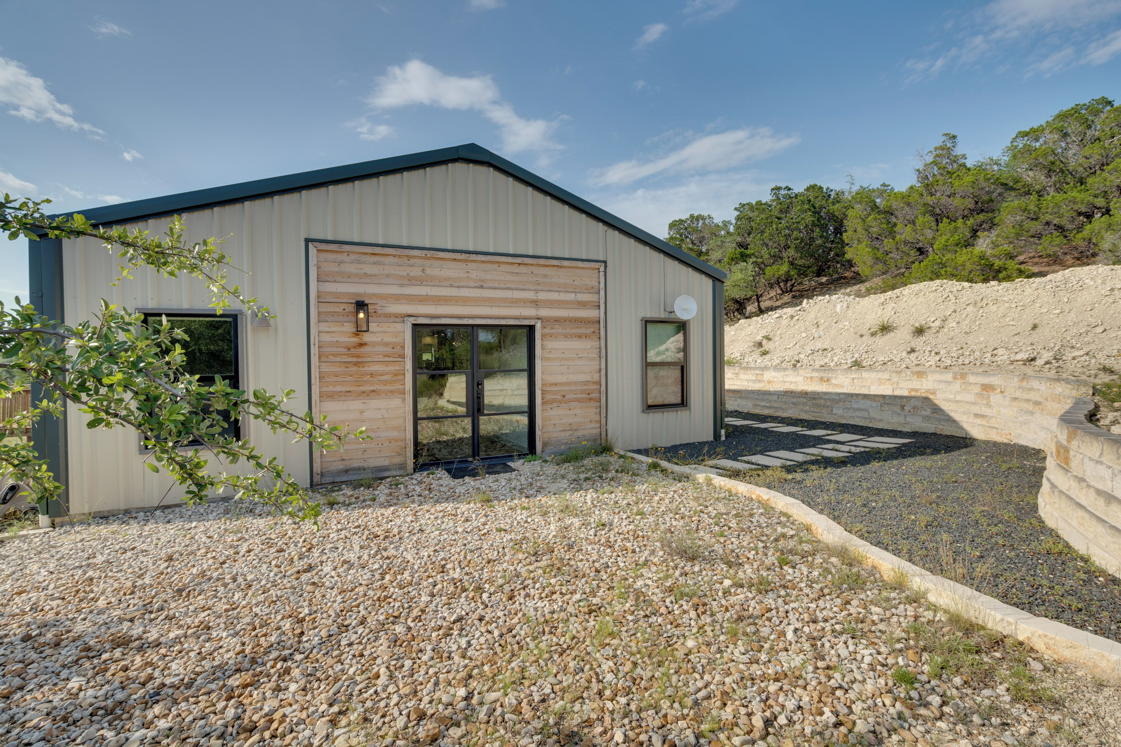 Dripping Springs Home ~ 5 Mi to Pedernales River!