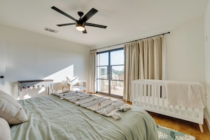 4 bedrooms, travel cot, WiFi, bed sheets