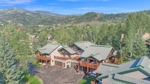Exterior - Private Hot Tub - Huge Covered Deck- Garage - On Ski Bus Route (Steamboat Springs)