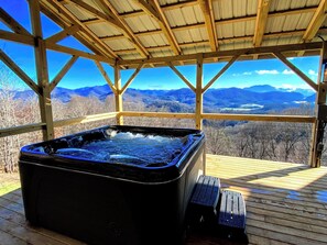 مغطس سبا خارجي