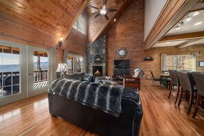 تلفزيون ذكي، مدفأة، طابعة