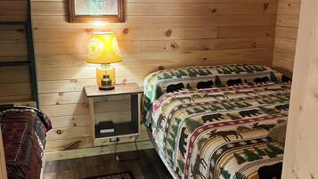 1 bedroom, bed sheets