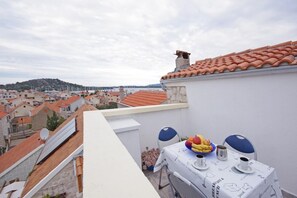 Apartment | Exterior - Apartments Ines - Central With Free Parking (Tisno)
