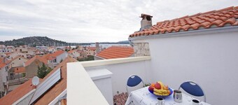 Apartments Ines - Central With Free Parking