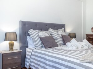 3 Schlafzimmer, Bügeleisen/Bügelbrett, Internetzugang, Bettwäsche