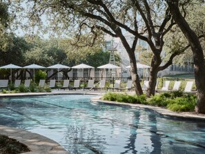 Unclassified image, 2 of 48, button - 1-Bedroom Suite at a 4⭐️ Hotel (San Antonio)