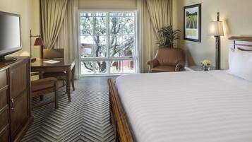 1 Schlafzimmer, Schreibtisch, Bügeleisen/Bügelbrett, Reisekinderbett