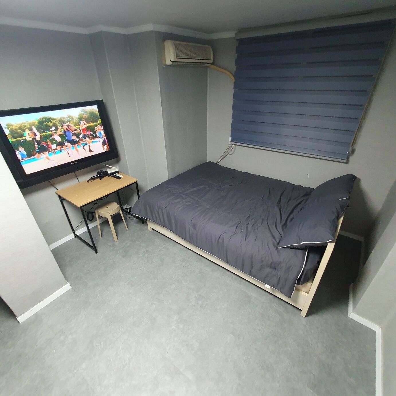 Deluxe Quadruple Room, 2 Double Beds | Soundproofing, free WiFi