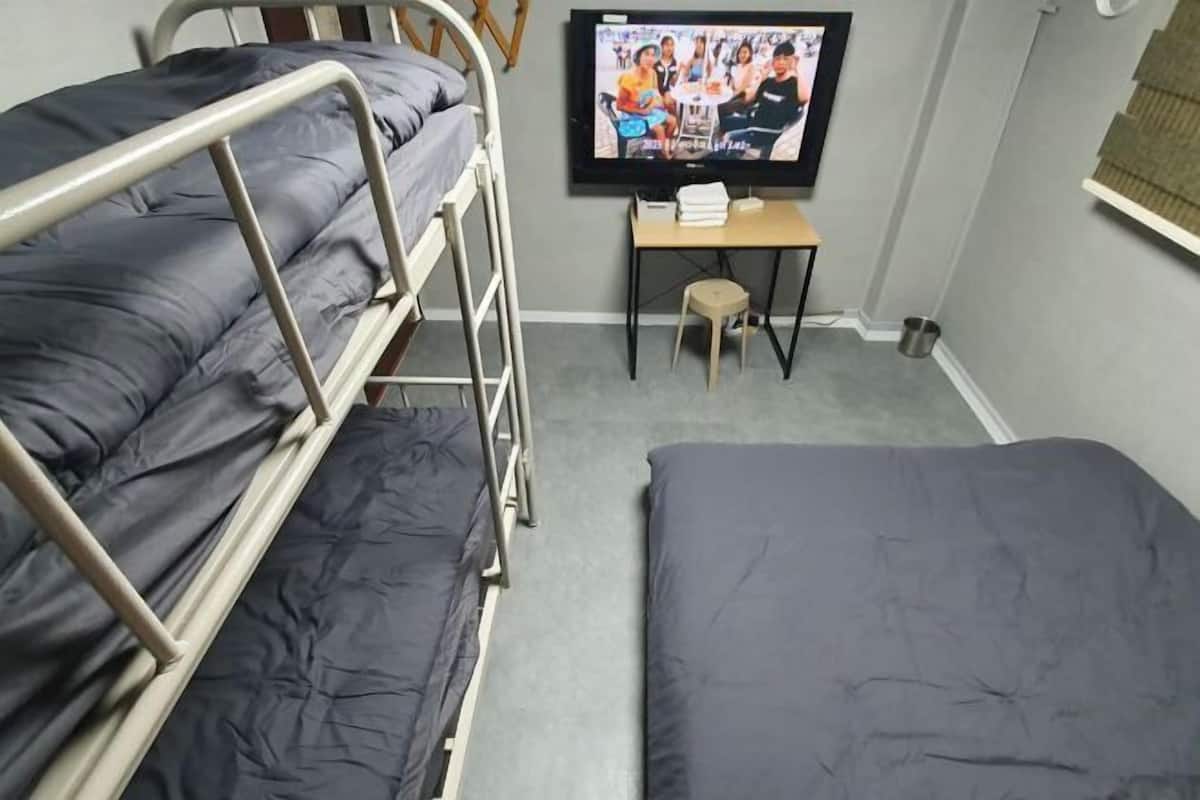 Soundproofing, free WiFi