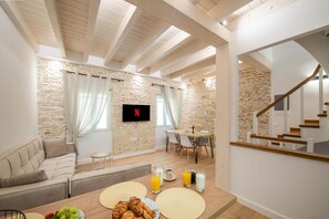 House, Smoking | 2 bedrooms