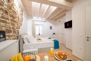 Apartment, Smoking | 1 bedroom