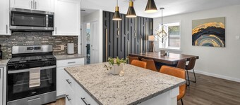 Lackland AFB Luxury - Sleeps 15 · Games · Big Yard