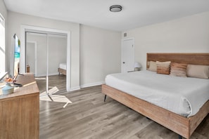 5 soverom, skrivebord, strykejern/-brett og wi-fi (inkludert)