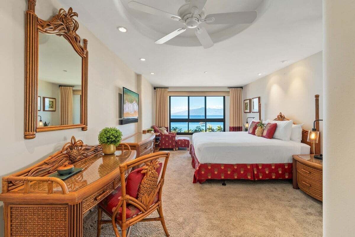 2 bedrooms, desk, iron/ironing board, WiFi