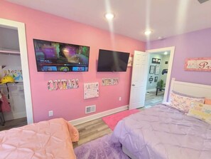 4 bedrooms, iron/ironing board, travel cot, WiFi