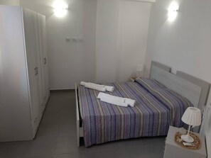 1 Schlafzimmer, Bügeleisen/Bügelbrett, Internetzugang, Bettwäsche