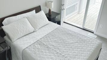 Jack and Jill | In-room safe, desk, laptop workspace, blackout drapes