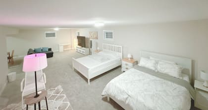 Beautiful rooms with Netflix
