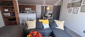 Bee-utiful Little House