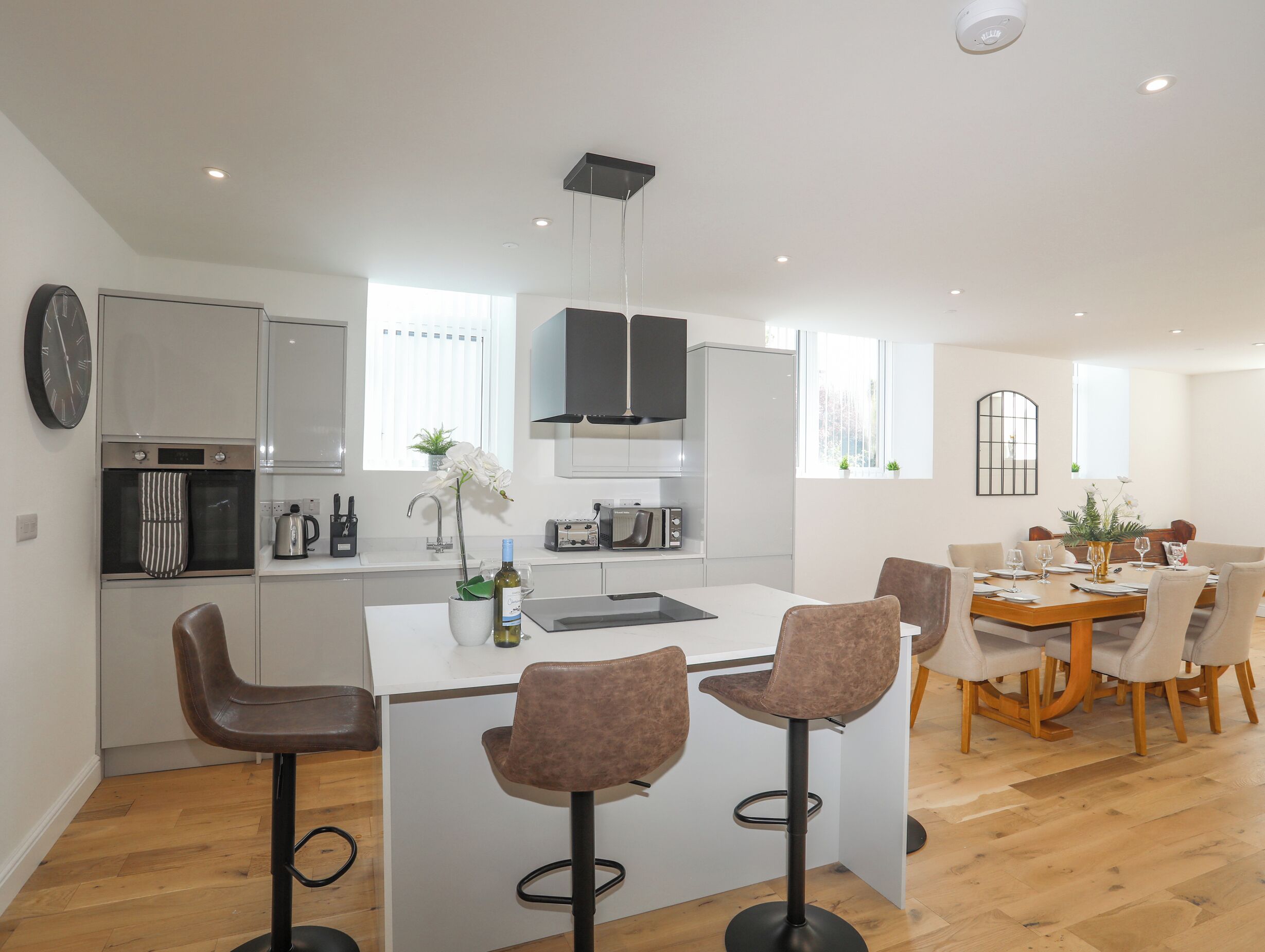 Fridge, dishwasher, electric kettle, toaster
