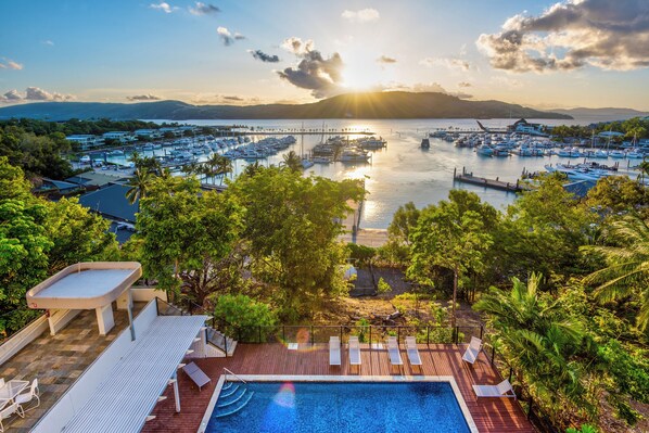 Luxury Apartment | Balcony view - Yacht Harbour Tower 2 (Whitsundays)