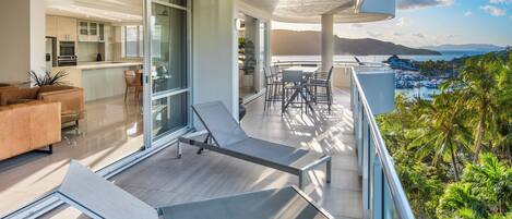 Apartemen Mewah | Balkon