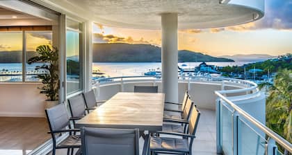 Yacht Harbour Tower 2