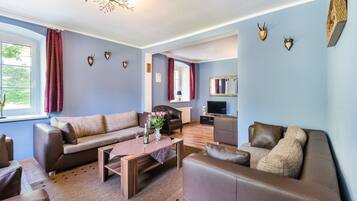 Een televisie en een dvd-speler