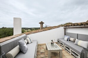 Property grounds - Belvilla by OYO Pink House (La Tallada D'empordà)