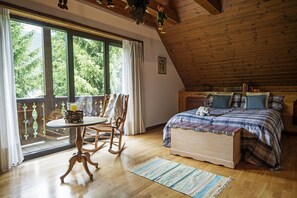 4 bedrooms, free WiFi