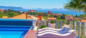 Belvilla by OYO Villa Catro Faros