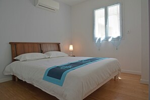 3 室のベッドルーム、アイロン / アイロン台、WiFi (無料)