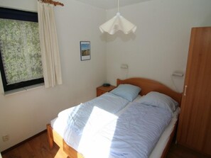 3 bedrooms, WiFi - Texel Villa with Garden & Pool (De Cocksdorp Texel)
